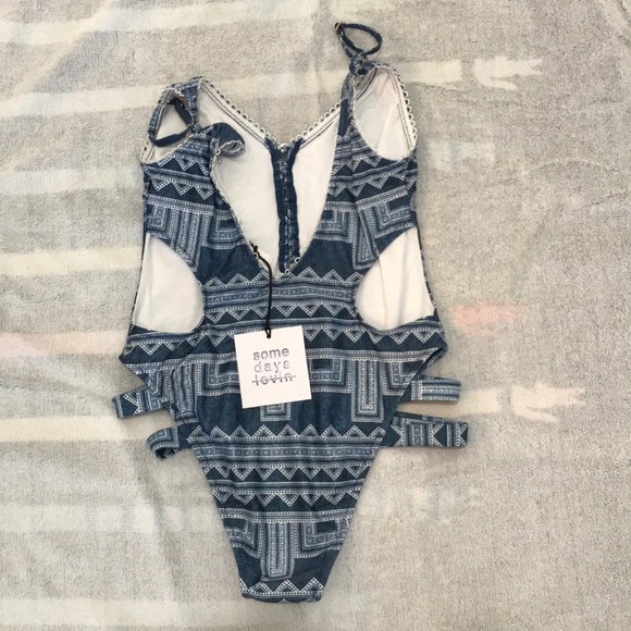 Somedays lovin runaway full piece swim - Picture 6 of 8